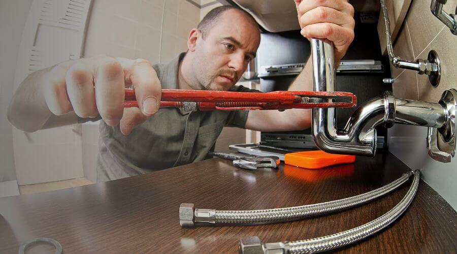 Expert burst pipe repair services in Norris, SD